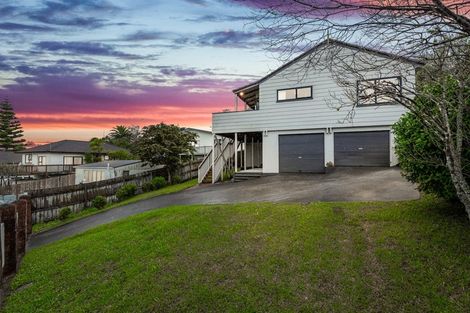 Photo of property in 14 Clearview Heights, Ranui, Auckland, 0612