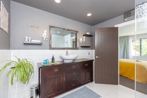 Photo of property in 105 Waterfall Road, Paraparaumu, 5032