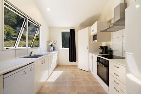 Photo of property in 32 Dart Place, Fernhill, Queenstown, 9300