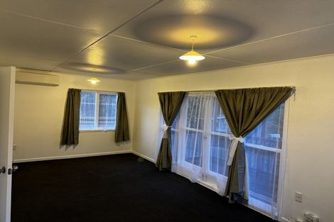 Photo of property in 9 Edwin Freeman Place, Ranui, Auckland, 0612