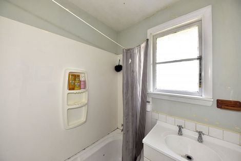 Photo of property in 1/15 Defoe Place, Waltham, Christchurch, 8023