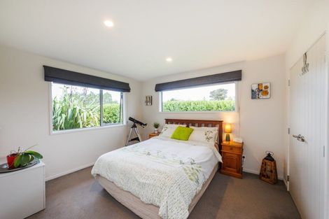 Photo of property in 100 Greer Court, Bunnythorpe, Palmerston North, 4481