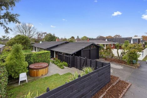 Photo of property in 33 Lynfield Avenue, Ilam, Christchurch, 8041