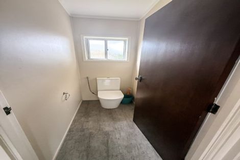 Photo of property in 1/57 Chartwell Avenue, Glenfield, Auckland, 0629