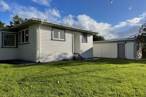 Photo of property in 3 Gloria Avenue, Te Atatu Peninsula, Auckland, 0610