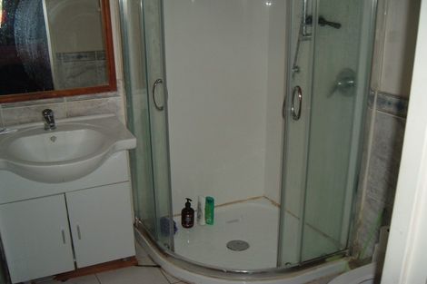 Photo of property in 1/183 Royal Road, Massey, Auckland, 0614