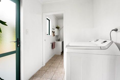 Photo of property in 105 Gorge Road, Maungaturoto, 0520