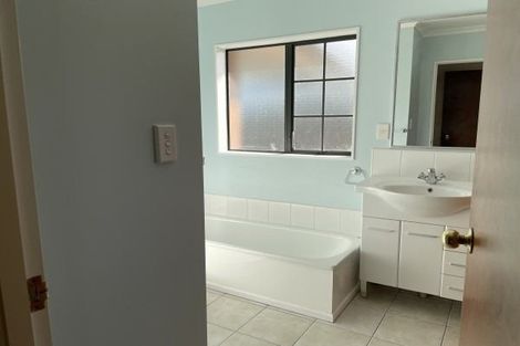 Photo of property in 49 Lyndhurst Street, Takaro, Palmerston North, 4412