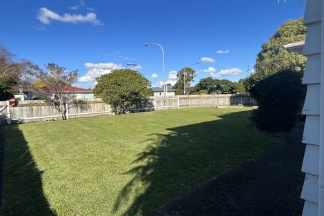 Photo of property in 14 Waterloo Crescent, Hokowhitu, Palmerston North, 4410