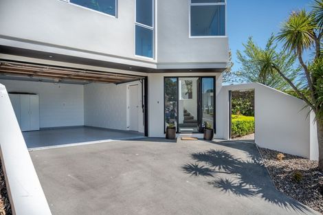 Photo of property in 1 Overdale Drive, Cashmere, Christchurch, 8022