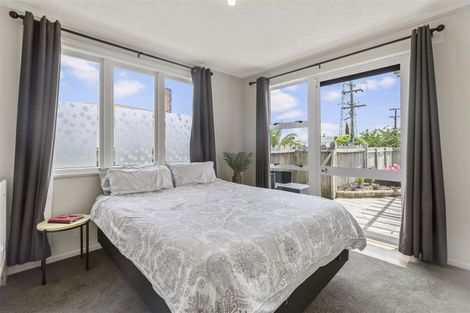 Photo of property in 42 Tiraumea Drive, Pakuranga, Auckland, 2010