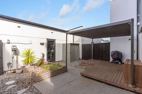 Photo of property in 16 Brian Keogh Lane, Wigram, Christchurch, 8025