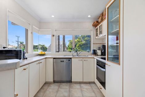 Photo of property in 130a Oceanbeach Road, Mount Maunganui, 3116