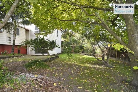 Photo of property in 3 Ballial Place, West Harbour, Auckland, 0618