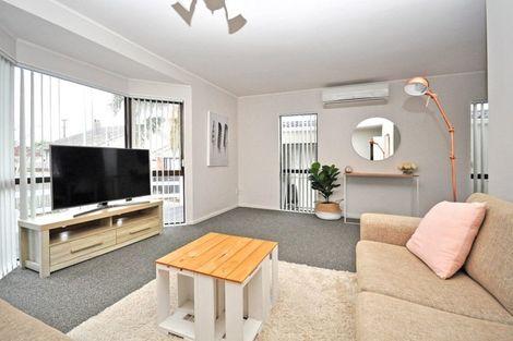 Photo of property in 25b Wyllie Road, Papatoetoe, Auckland, 2025