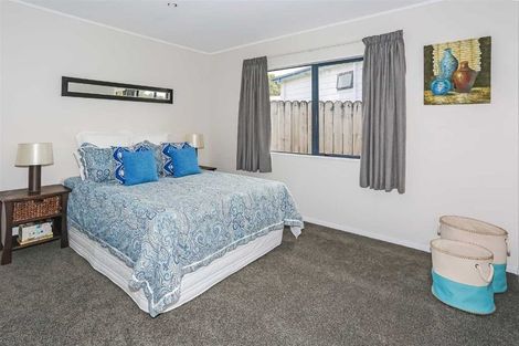 Photo of property in 1/34 Limond Street, Randwick Park, Auckland, 2105