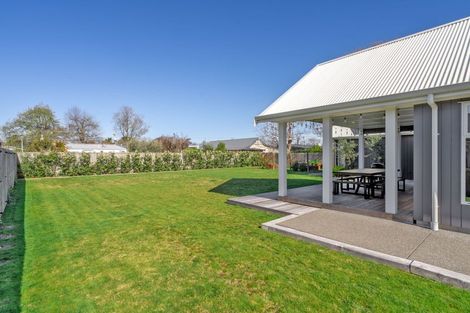 Photo of property in 8 Matai Grove, Greytown, 5712