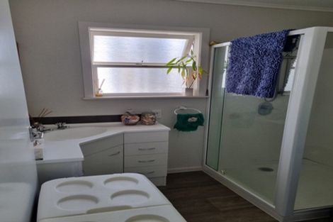 Photo of property in 18 Mountbatten Avenue, Hillcrest, Auckland, 0627