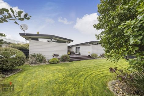 Photo of property in 12 Wikiriwhi Crescent, Awapuni, Palmerston North, 4412