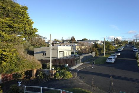 Photo of property in 2/45 Koromiko Street, New Lynn, Auckland, 0600