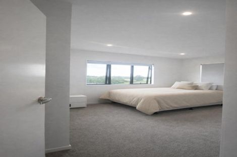 Photo of property in 17/35 Young Crescent, Drury, 2113