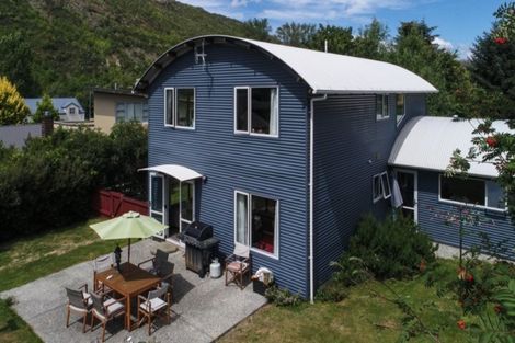 Photo of property in 3 Jopp Street, Arrowtown, 9302