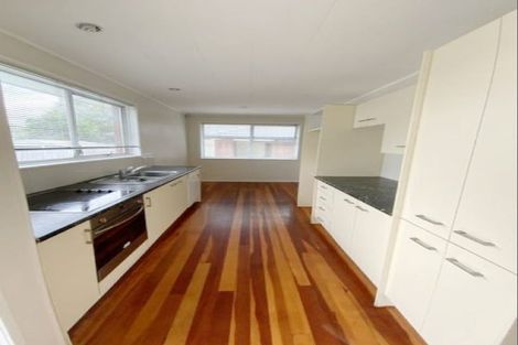 Photo of property in 3 Reelick Avenue, Pakuranga Heights, Auckland, 2010