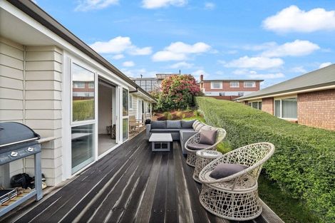 Photo of property in 400 Pine Hill Road, Pine Hill, Dunedin, 9010