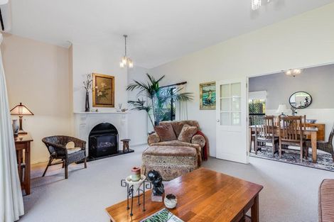 Photo of property in 6 Samwell Drive, Whitby, Porirua, 5024
