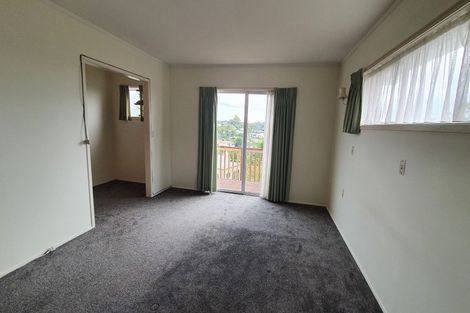 Photo of property in 36 Sunset Road, Unsworth Heights, Auckland, 0632