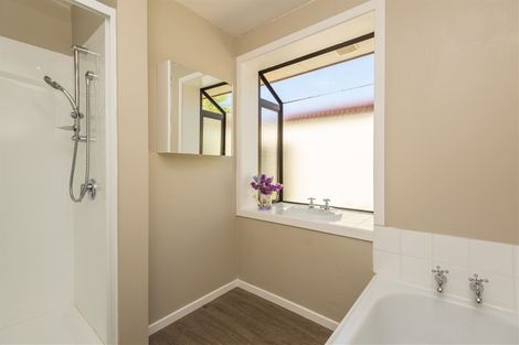 Photo of property in 28 Lakewood Drive, Burwood, Christchurch, 8083