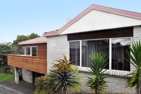 Photo of property in 5 St Thomas More Lane, Glenfield, Auckland, 0629