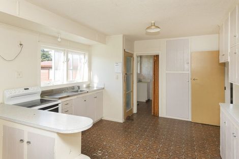 Photo of property in 16 Ropata Street, Kaiti, Gisborne, 4010