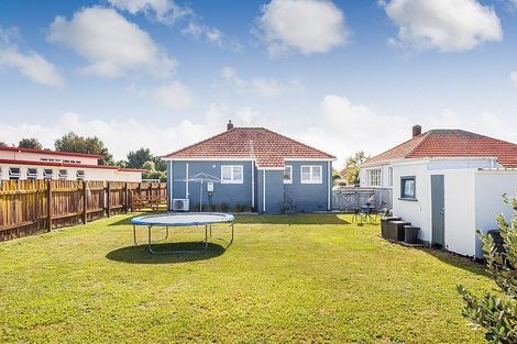 Photo of property in 35 Kauri Street, Roslyn, Palmerston North, 4414