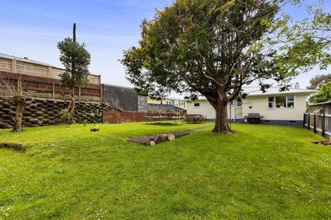 Photo of property in 6 Pembroke Street, Westown, New Plymouth, 4310