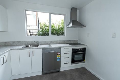 Photo of property in 2/101 Middlepark Road, Sockburn, Christchurch, 8042