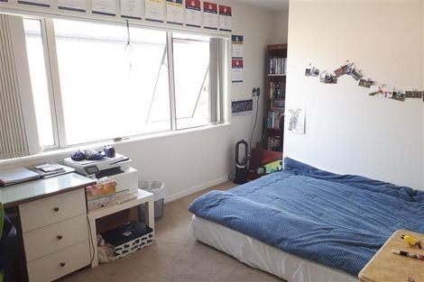 Photo of property in 16 Sohlue Place, Oteha, Auckland, 0632