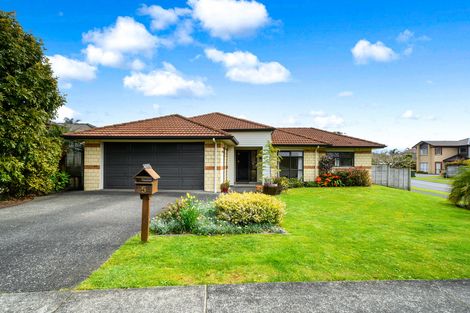Photo of property in 5 Fairford Avenue, Henderson, Auckland, 0612
