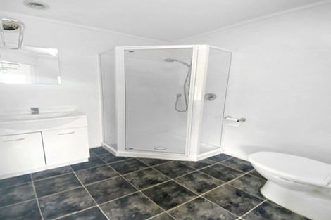 Photo of property in 3 Montgomery Avenue, Karori, Wellington, 6012