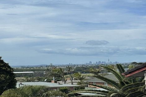 Photo of property in 1/17 Clearview Heights, Ranui, Auckland, 0612