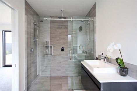 Photo of property in 94 Sarabande Avenue, Redwood, Christchurch, 8051