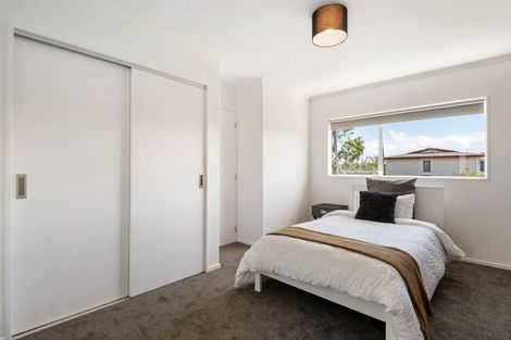 Photo of property in 116a Forrest Hill Road, Forrest Hill, Auckland, 0620