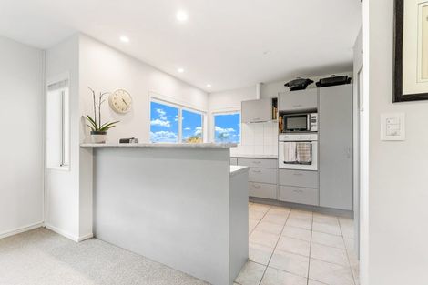 Photo of property in 90 Tauranga Place, Orewa, 0931