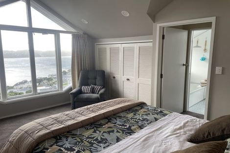 Photo of property in 17 Palliser Road, Roseneath, Wellington, 6011