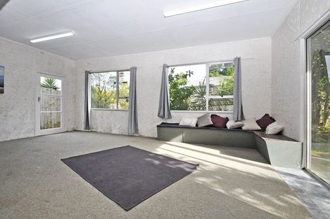 Photo of property in 19 Matama Road, Glen Eden, Auckland, 0602