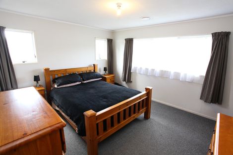 Photo of property in 21 Crescent Court, Melville, Hamilton, 3206
