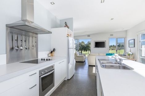 Photo of property in 152 Mangatawhiri Road, Omaha, Warkworth, 0986