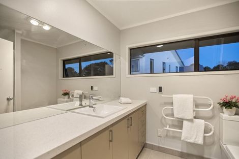 Photo of property in 28 Rahui Road, Greenhithe, Auckland, 0632