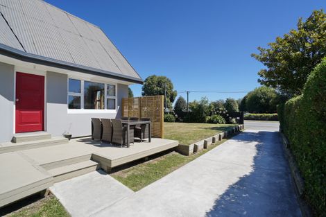 Photo of property in 80 Avonhead Road, Avonhead, Christchurch, 8042