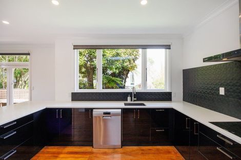 Photo of property in 230 Victoria Avenue, Hokowhitu, Palmerston North, 4410